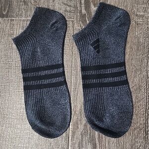 🎉 Adidas no show Socks 🎉